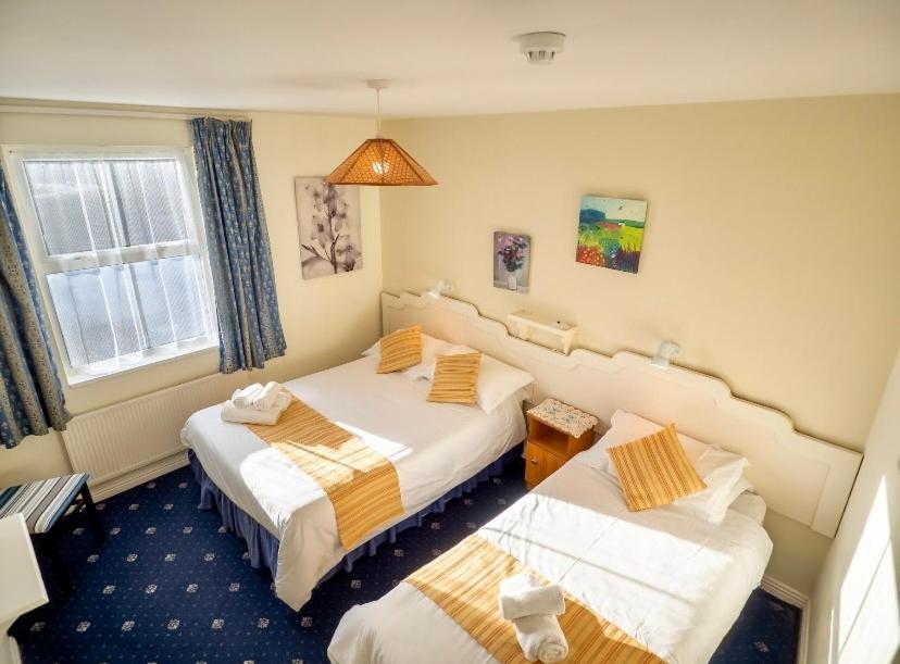 White Heather House Clifden Town Square Екстер'єр фото
