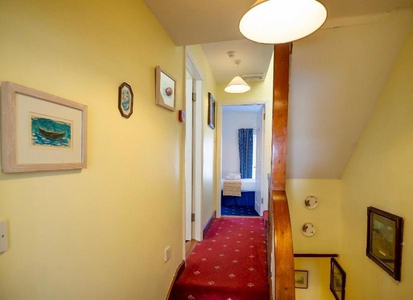 White Heather House Clifden Town Square Екстер'єр фото