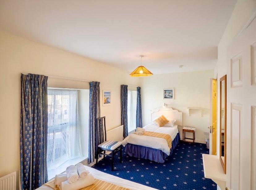 White Heather House Clifden Town Square Екстер'єр фото