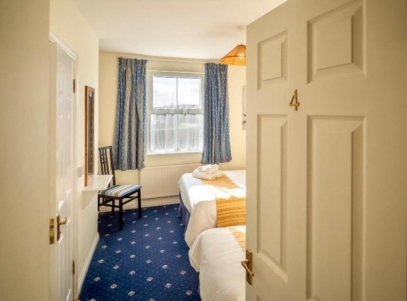 White Heather House Clifden Town Square Екстер'єр фото